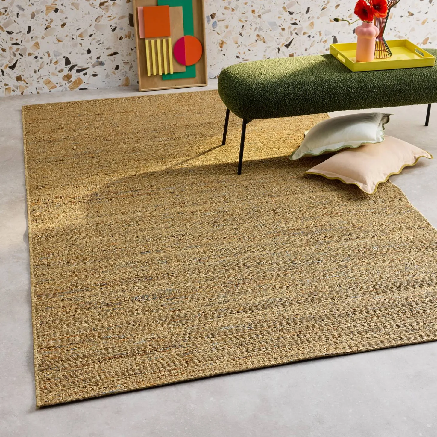 Alfombra interior/exterior efecto yute claro con toques de color