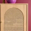 Aparador con decoración madera y mimbre 3 puertas, 120cm