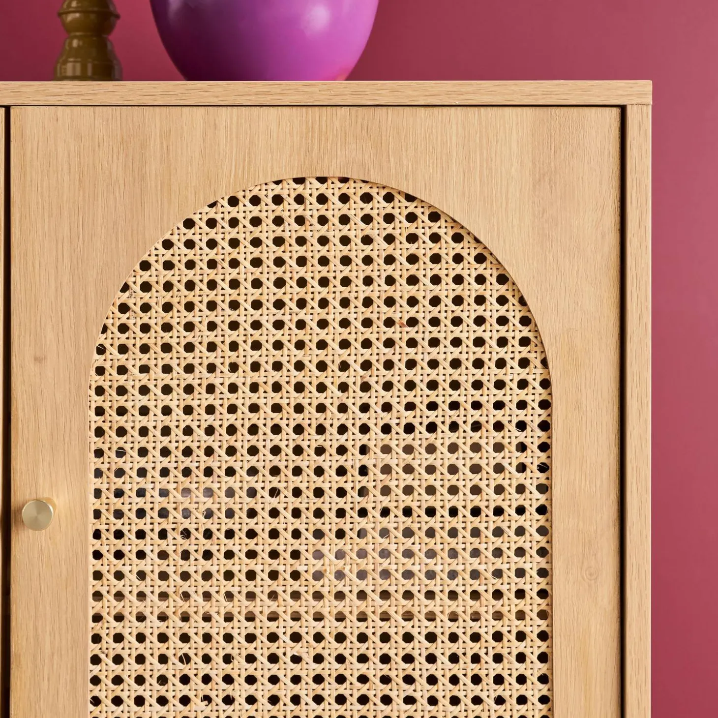 Aparador con decoración madera y mimbre 3 puertas, 120cm