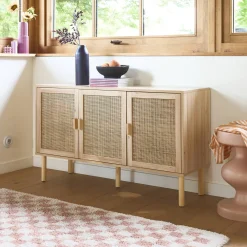 Aparador de 3 puertas con mimbre y efecto madera