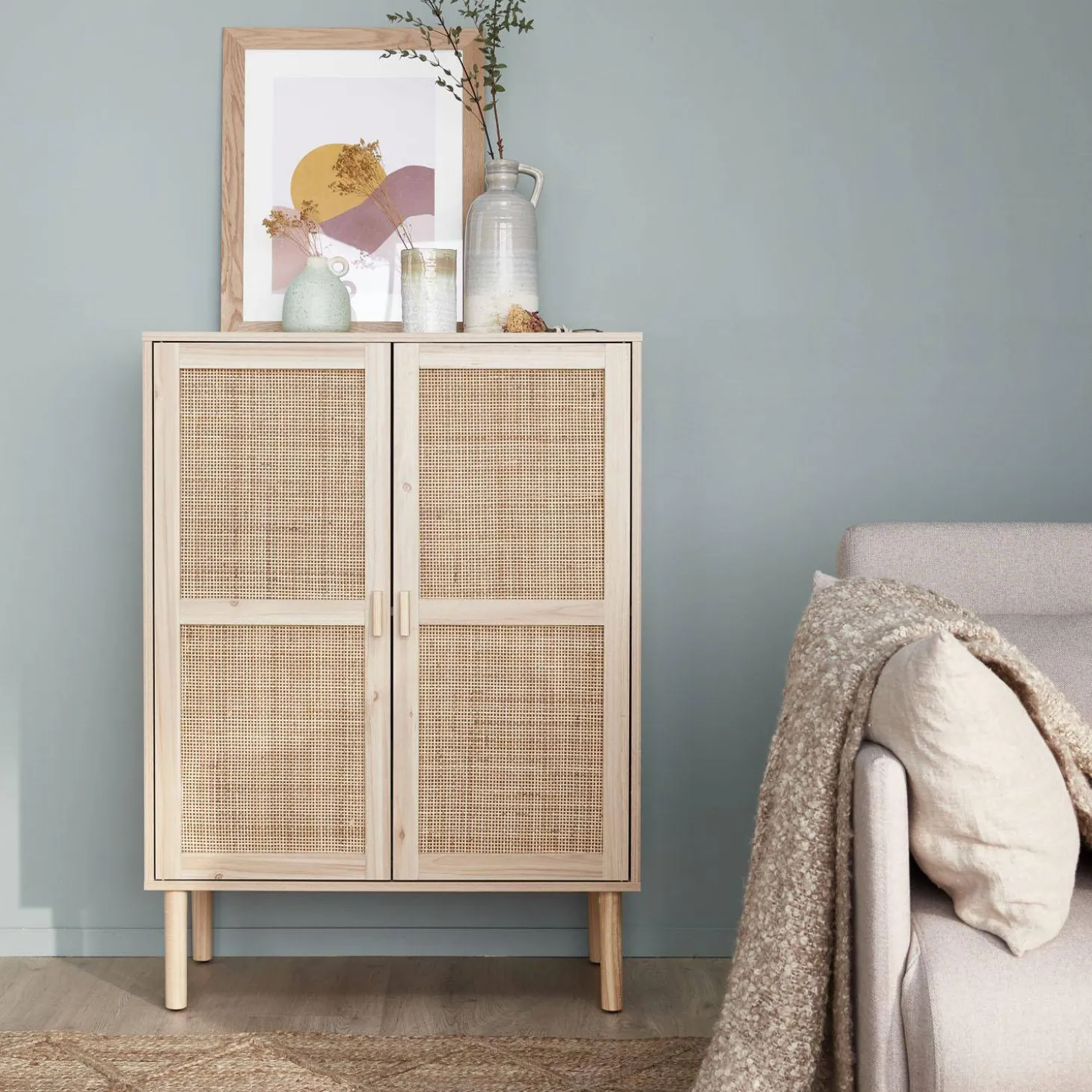 Aparador de efecto caña y madera con 2 puertas, 80cm