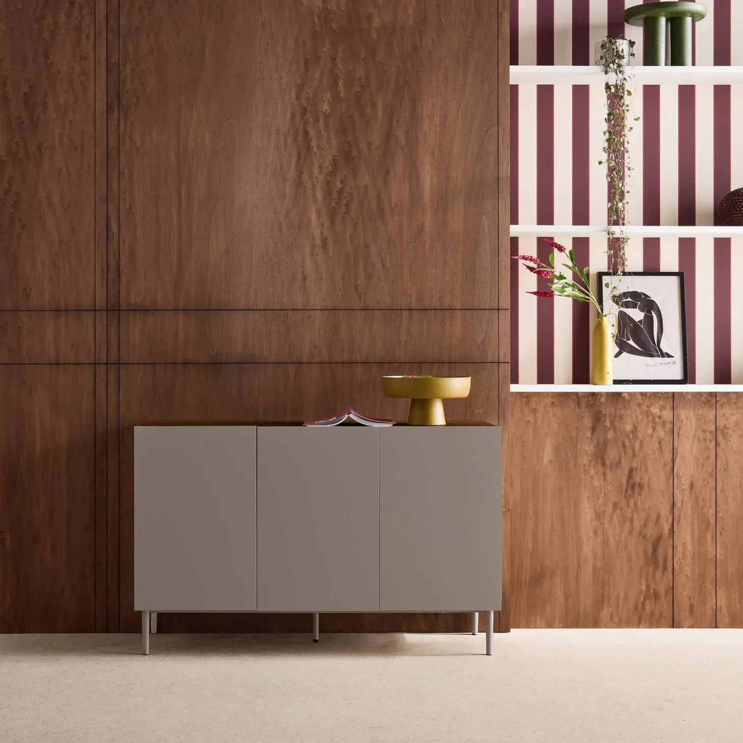 Aparador de metal y decoración de madera 3 puertas 120cm
