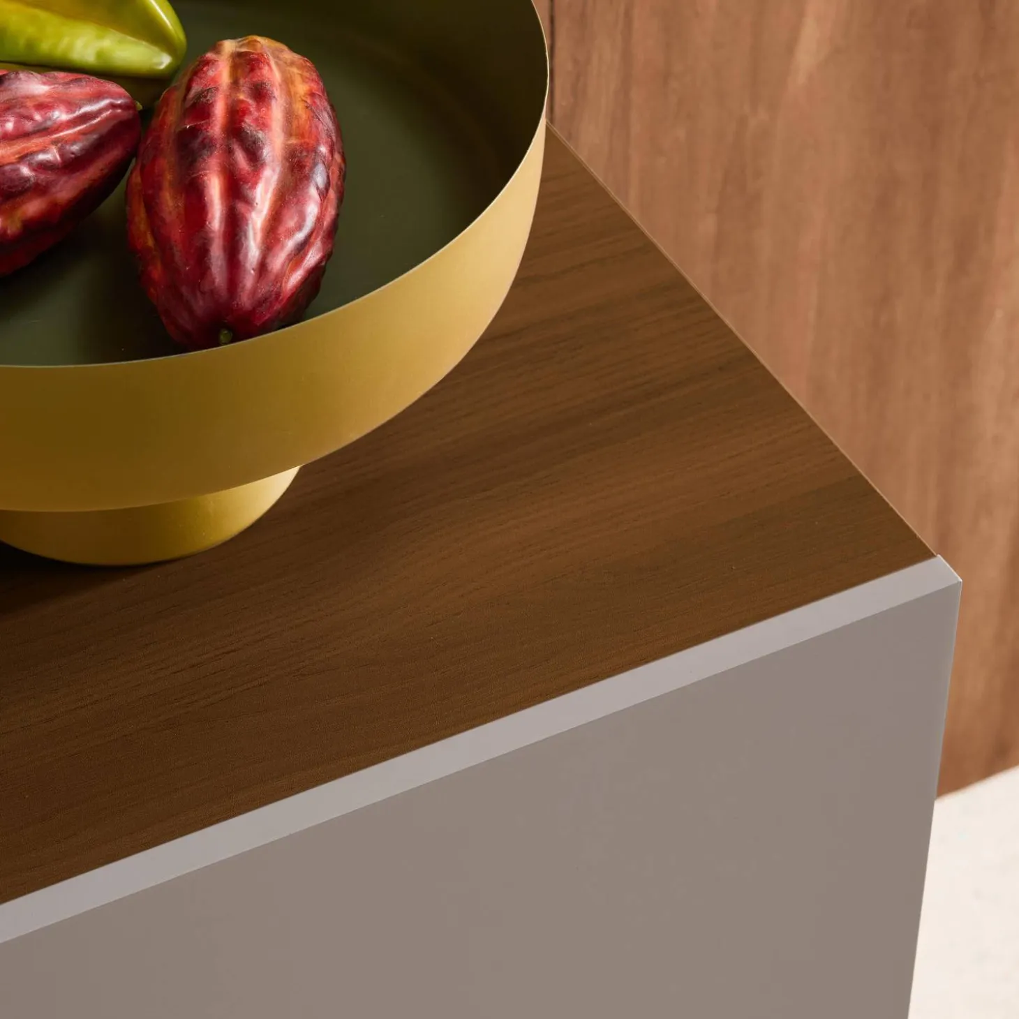 Aparador de metal y decoración de madera 3 puertas 120cm