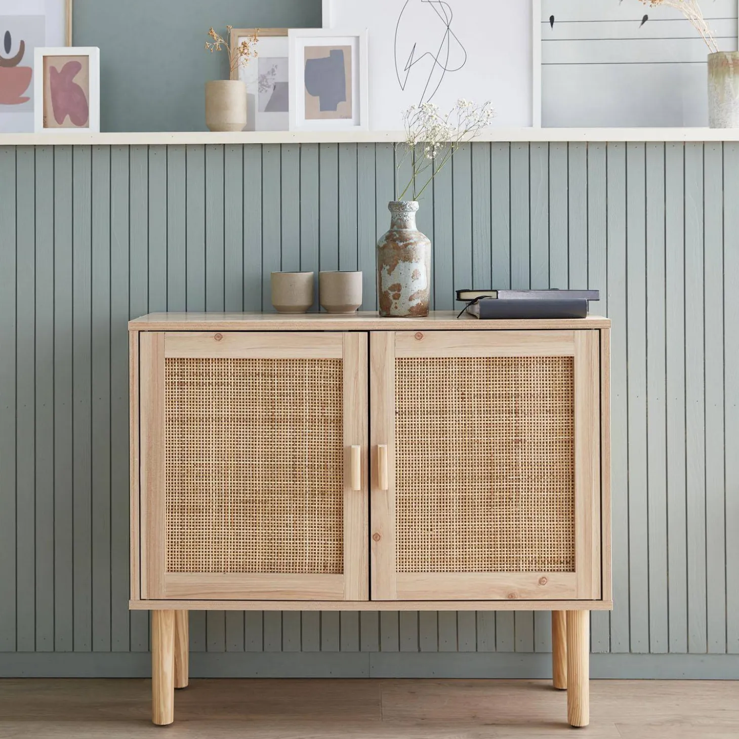 Aparador efecto caña y madera con 2 puertas, 80cm