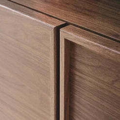 Aparador efecto madera 2 puertas, 80cm