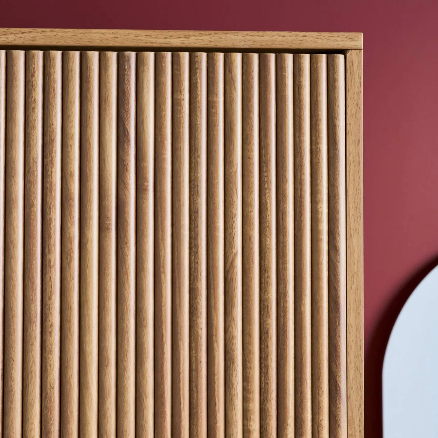 Armario vestidor efecto madera de mango ranurado, 2 puertas