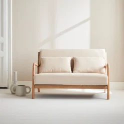 Banco de diseño en madera y tela