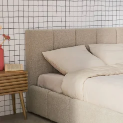 Cama con cajón con somier de láminas y cabecero 160x200cm, acabado en borreguito