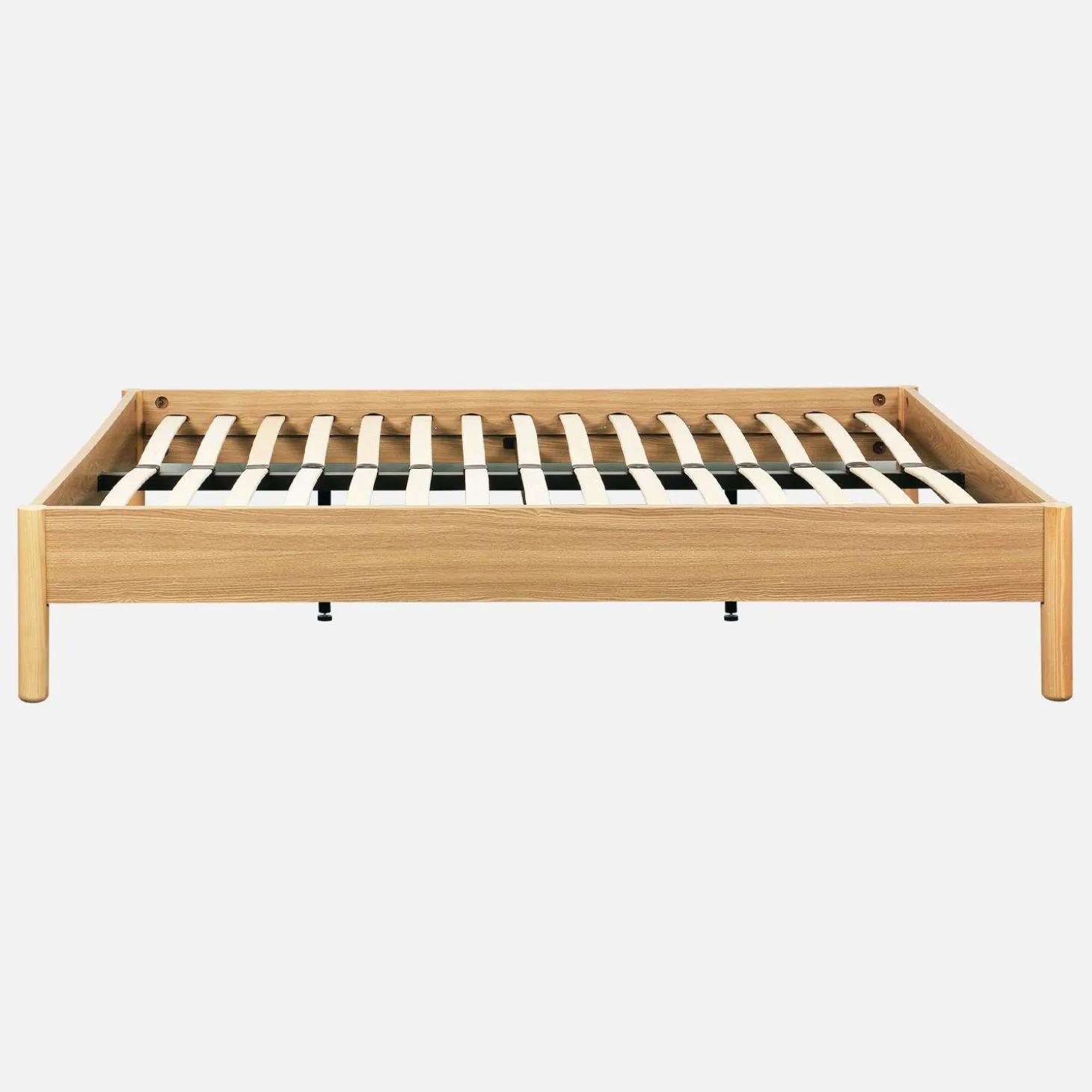 Cama con somier de láminas 160x200cm decoración madera