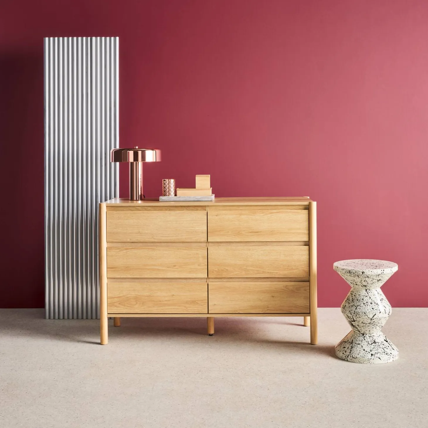 Cómoda con decoración de madera, 6 cajones