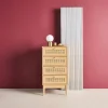 Cómoda con decoración de madera y mimbre, 4 cajones