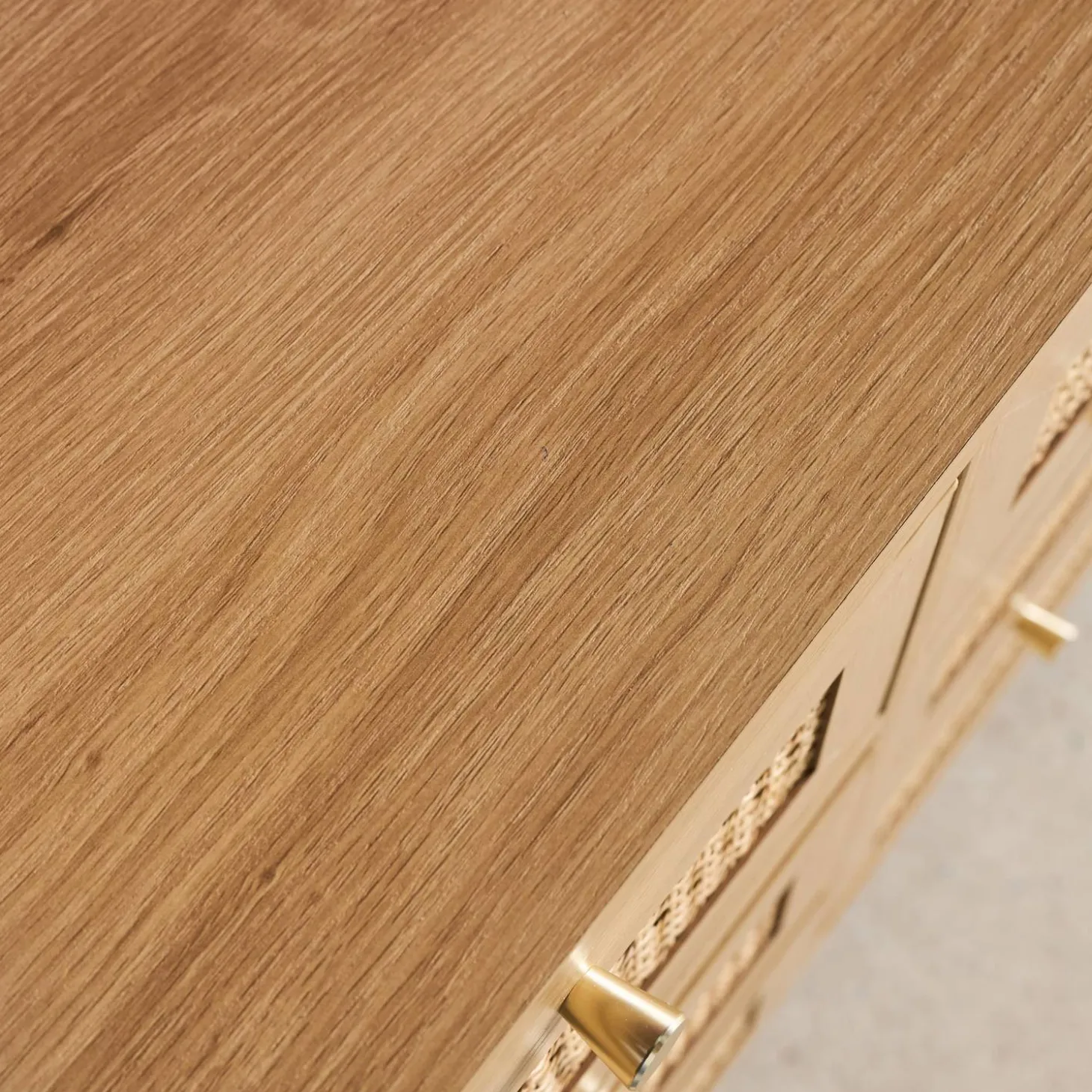 Cómoda con efecto madera y mimbre, 6 cajones