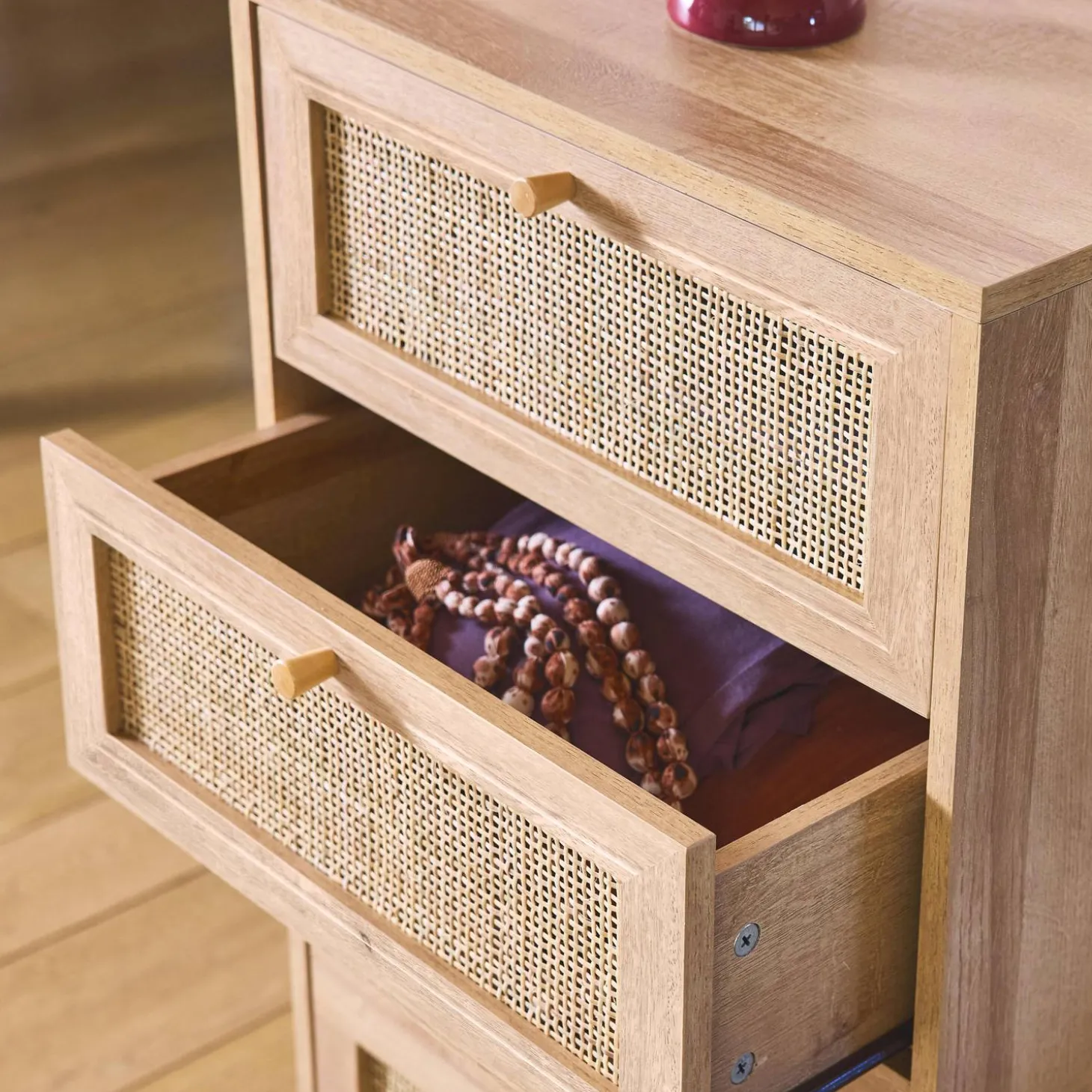 Cómoda de 4 cajones efecto madera y caña