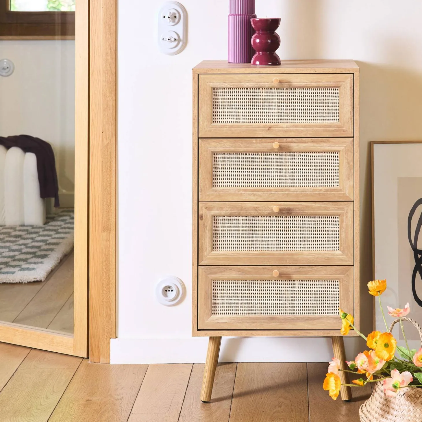 Cómoda de 4 cajones efecto madera y caña