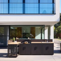 Cocina de exterior 5 módulos acero y decoración madera