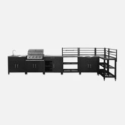 Cocina exterior completa de acero inoxidable con barbacoa con funda