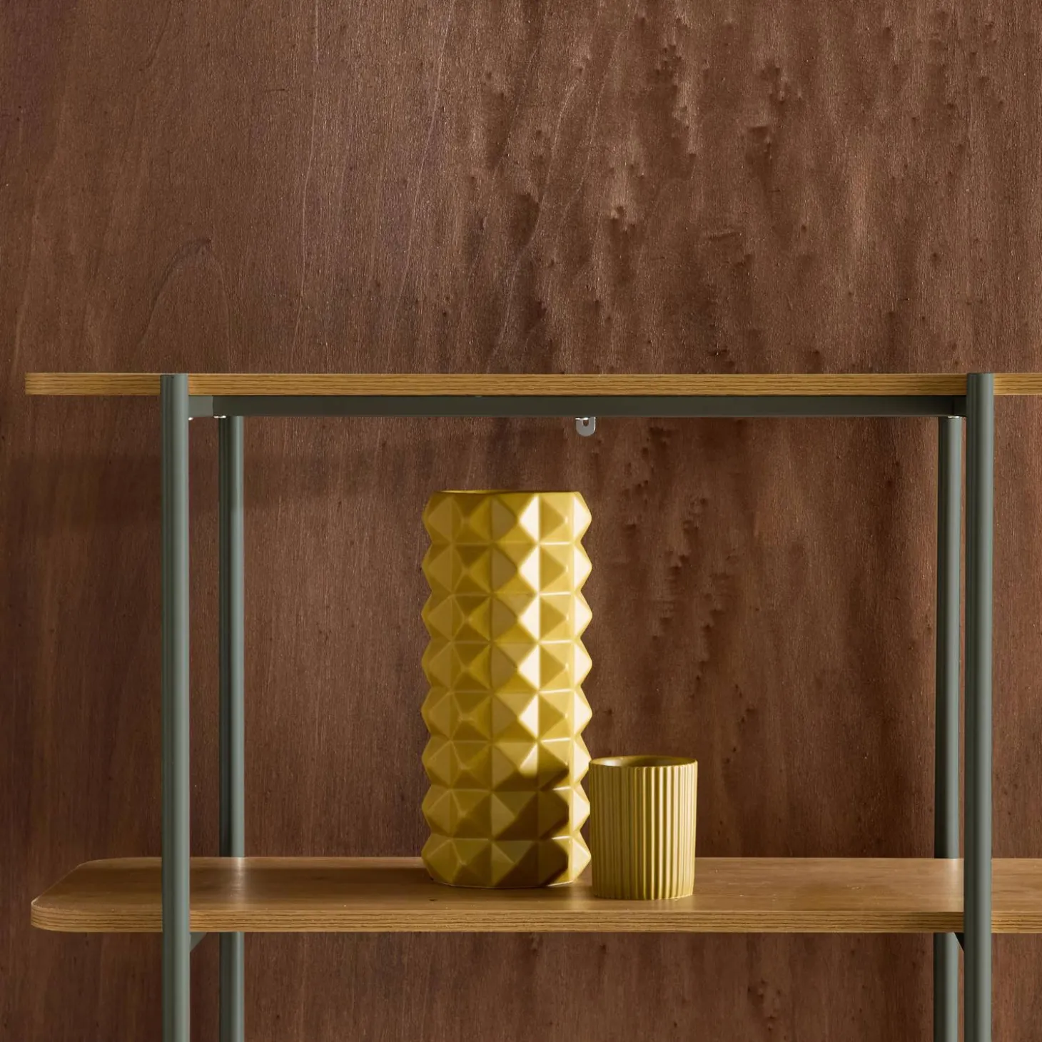 Estantería biblioteca de metal curvado y decoración de madera, 6 niveles