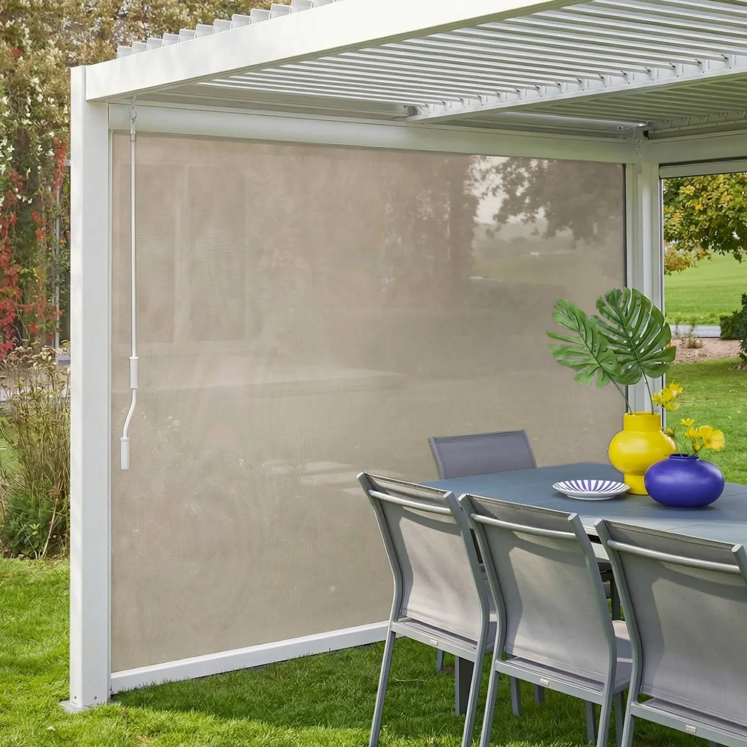 Estor lateral enrollable de aluminio y textileno para pérgola bioclimática, 3m