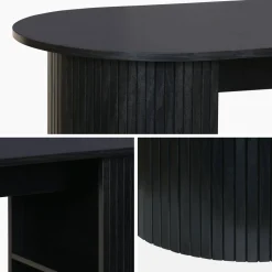 Mesa alta de cocina de madera con espacio de almacenamiento