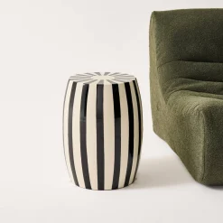 Mesa auxiliar, mesa de noche de acero esmaltado, rayas bicolores