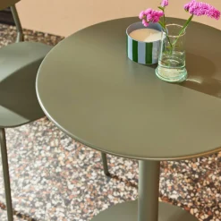 Mesa bistró de jardín redonda de acero con 2 sillas