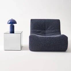 Mesa cúbica con espejos, 40cm