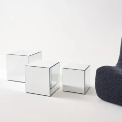 Mesa cúbica con espejos, 35cm