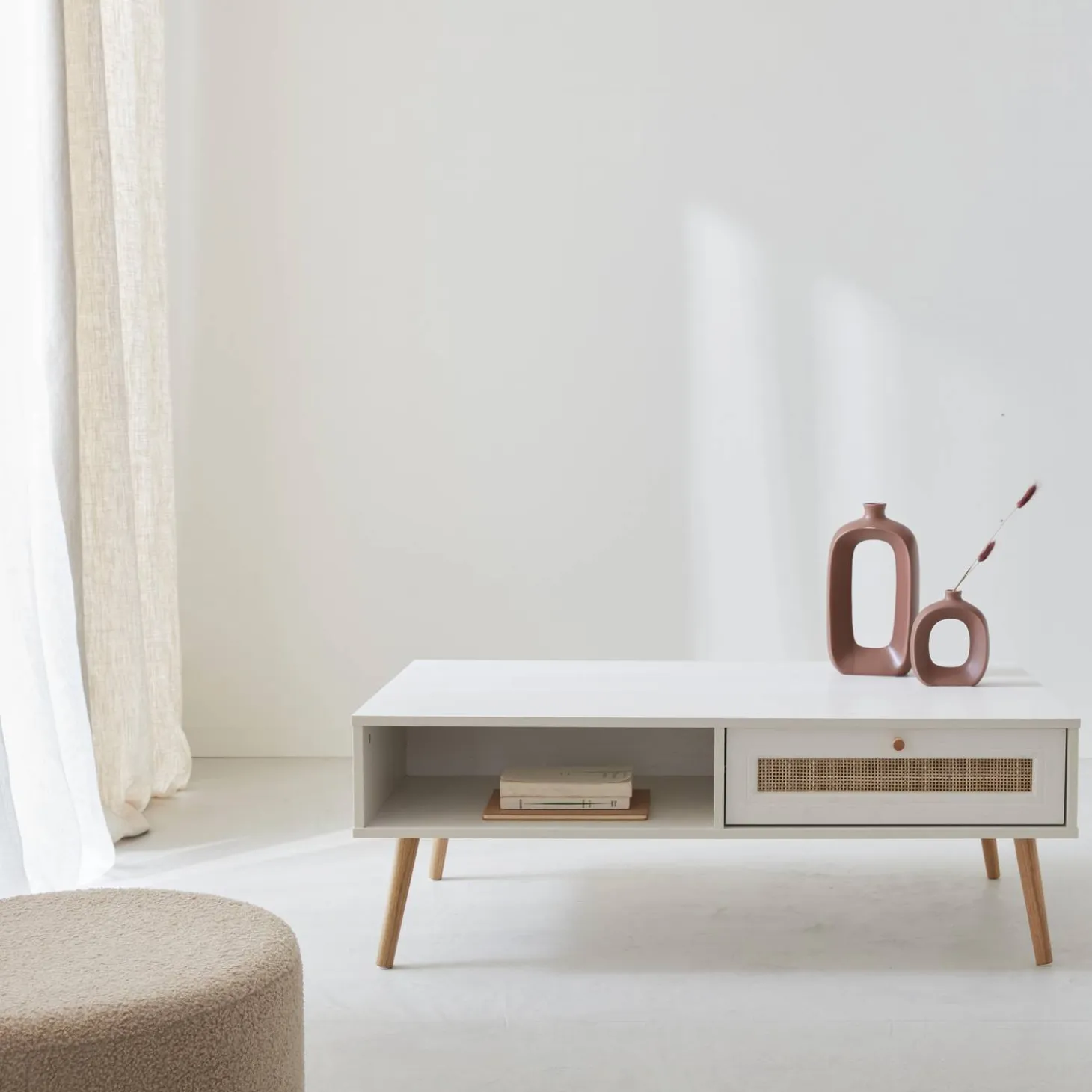 Mesa de centro estilo escandinavo de caña
