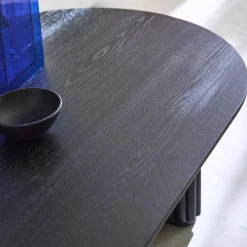 Mesa de centro ovalada de madera de hevea con chapa de roble