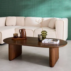 Mesa de centro ovalada de madera de hevea con chapa de roble