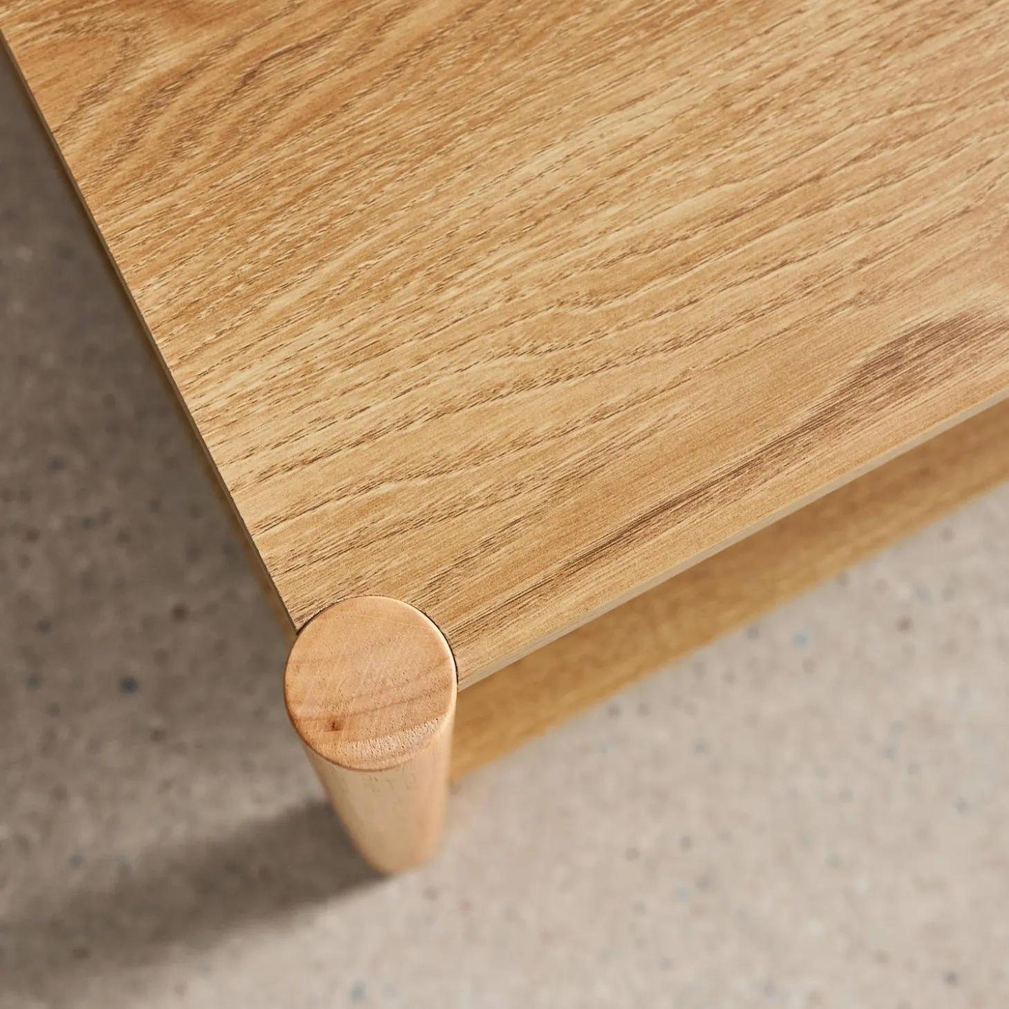 Mesa de centro rectangular con doble estante, 110cm