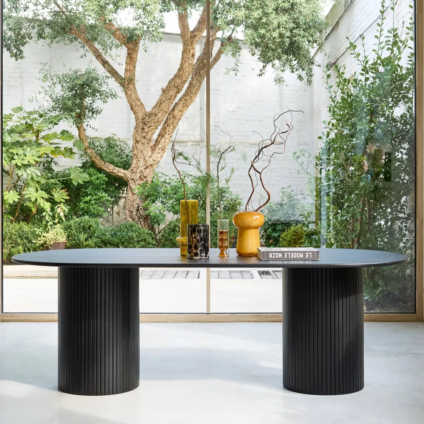 Mesa de comedor de madera de hévea y chapado de roble, 8 plazas