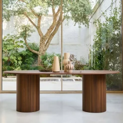 Mesa de comedor de madera de hévea y chapado de roble, 8 plazas