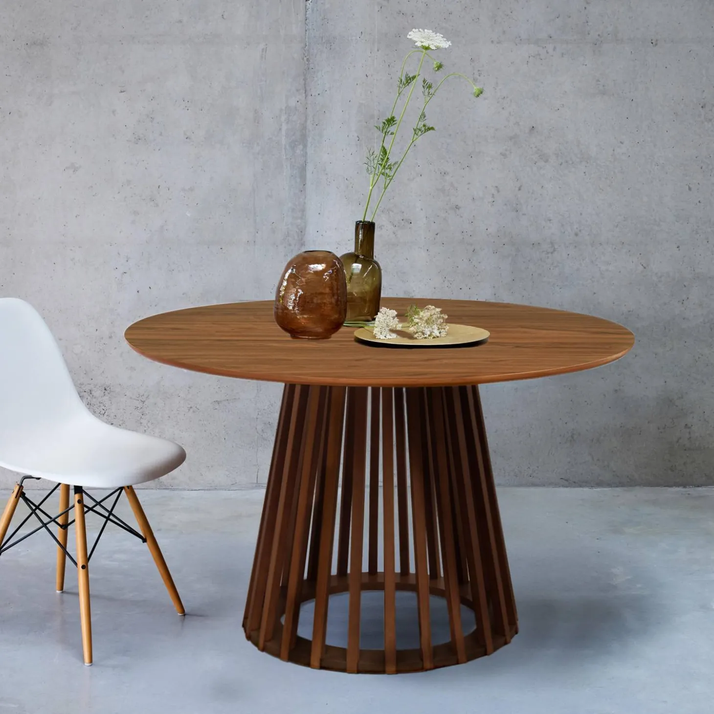 Mesa de comedor efecto madera de 4 plazas