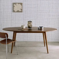 Mesa de comedor ovalada de madera de hevea y chapa de roble para 6 personas