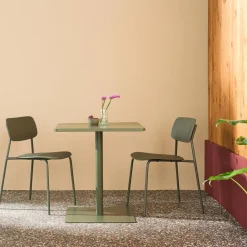 Mesa de jardín bistró cuadrada de acero con 2 sillas