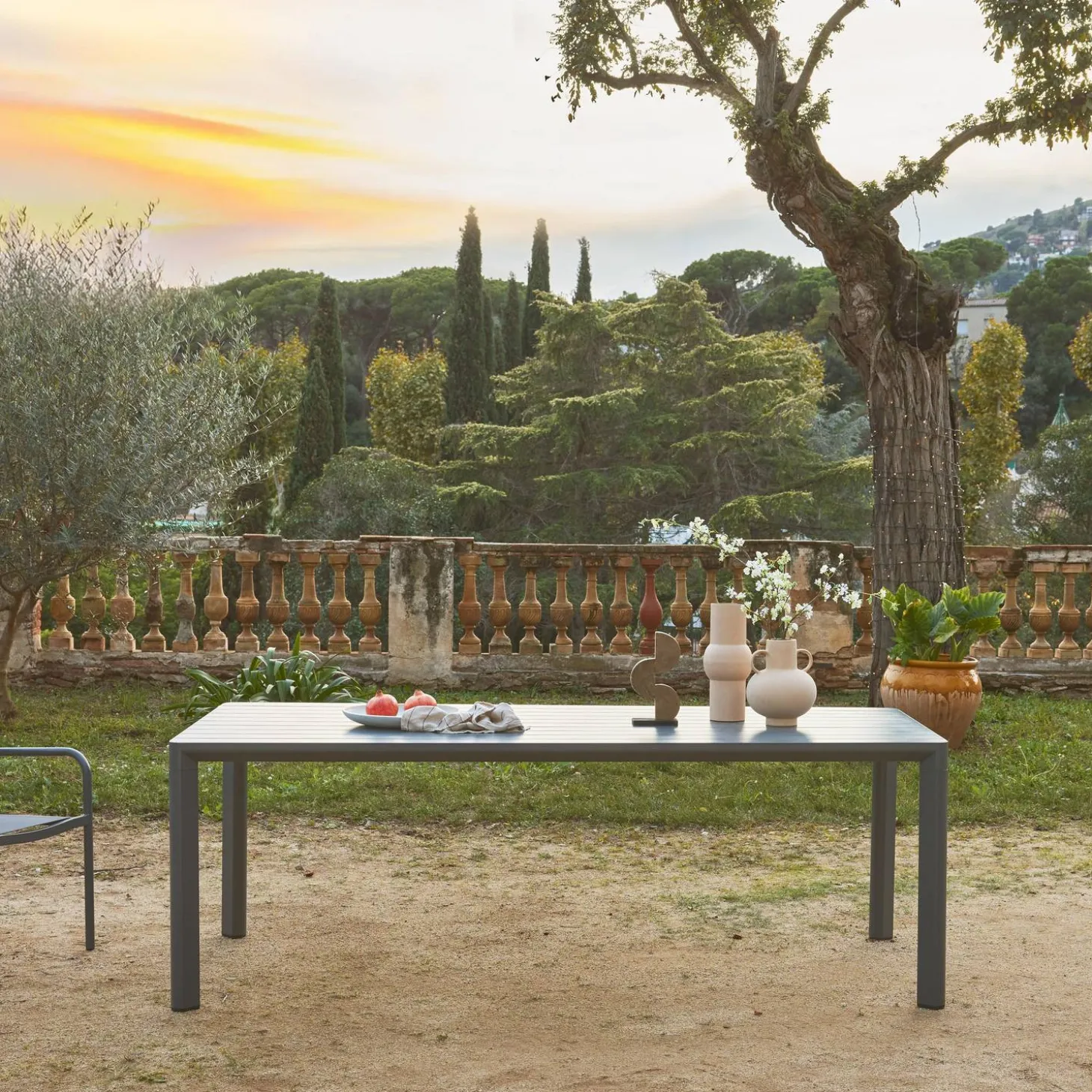 Mesa de jardín de aluminio de 8 plazas