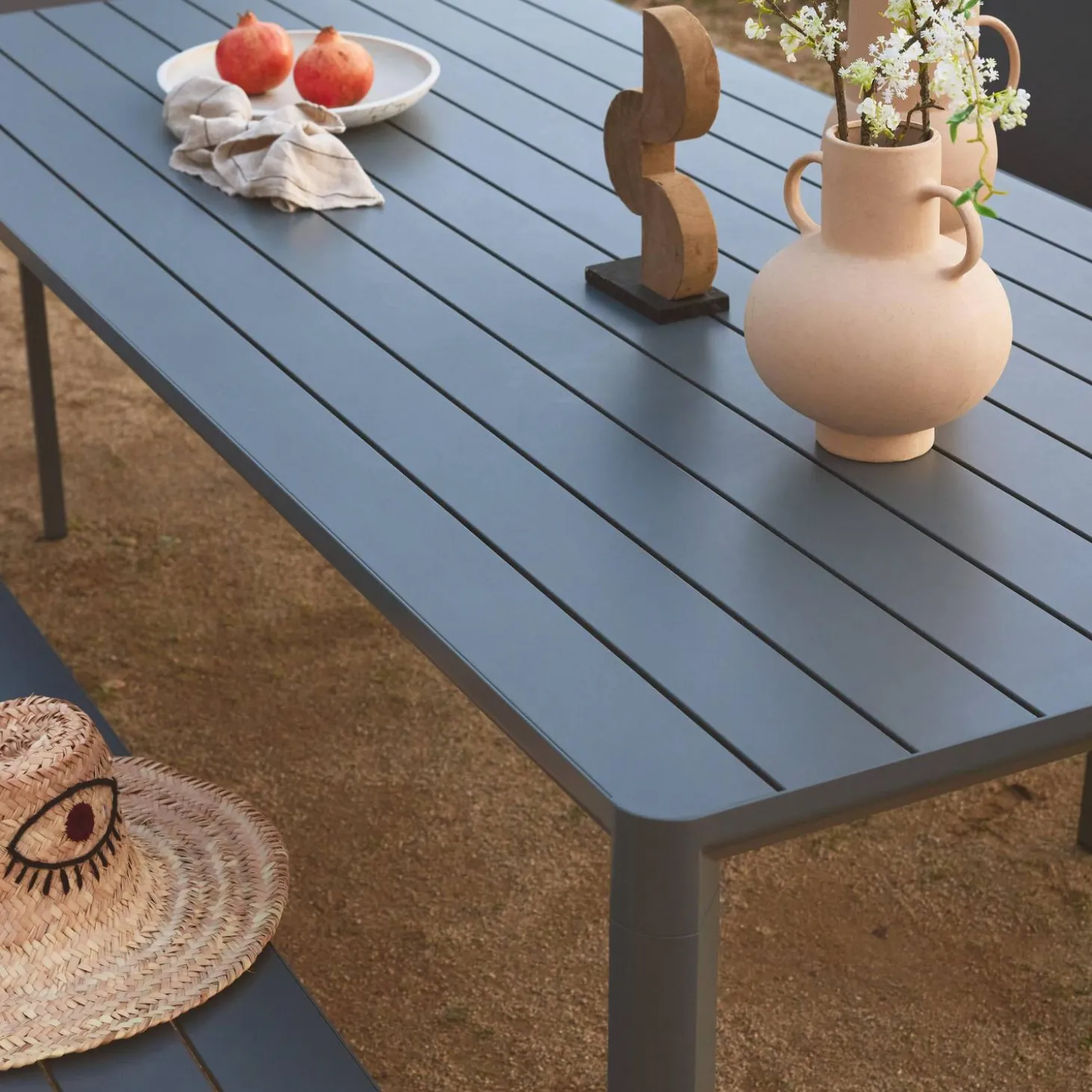 Mesa de jardín de aluminio de 8 plazas