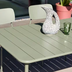 Mesa de jardín de metal con 6 sillas