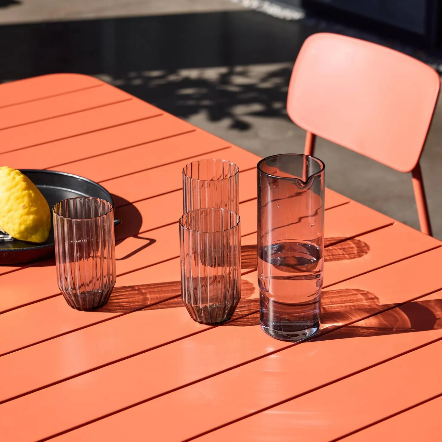 Mesa de jardín de metal con 6 sillas