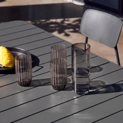 Mesa de jardín de metal con 6 sillas