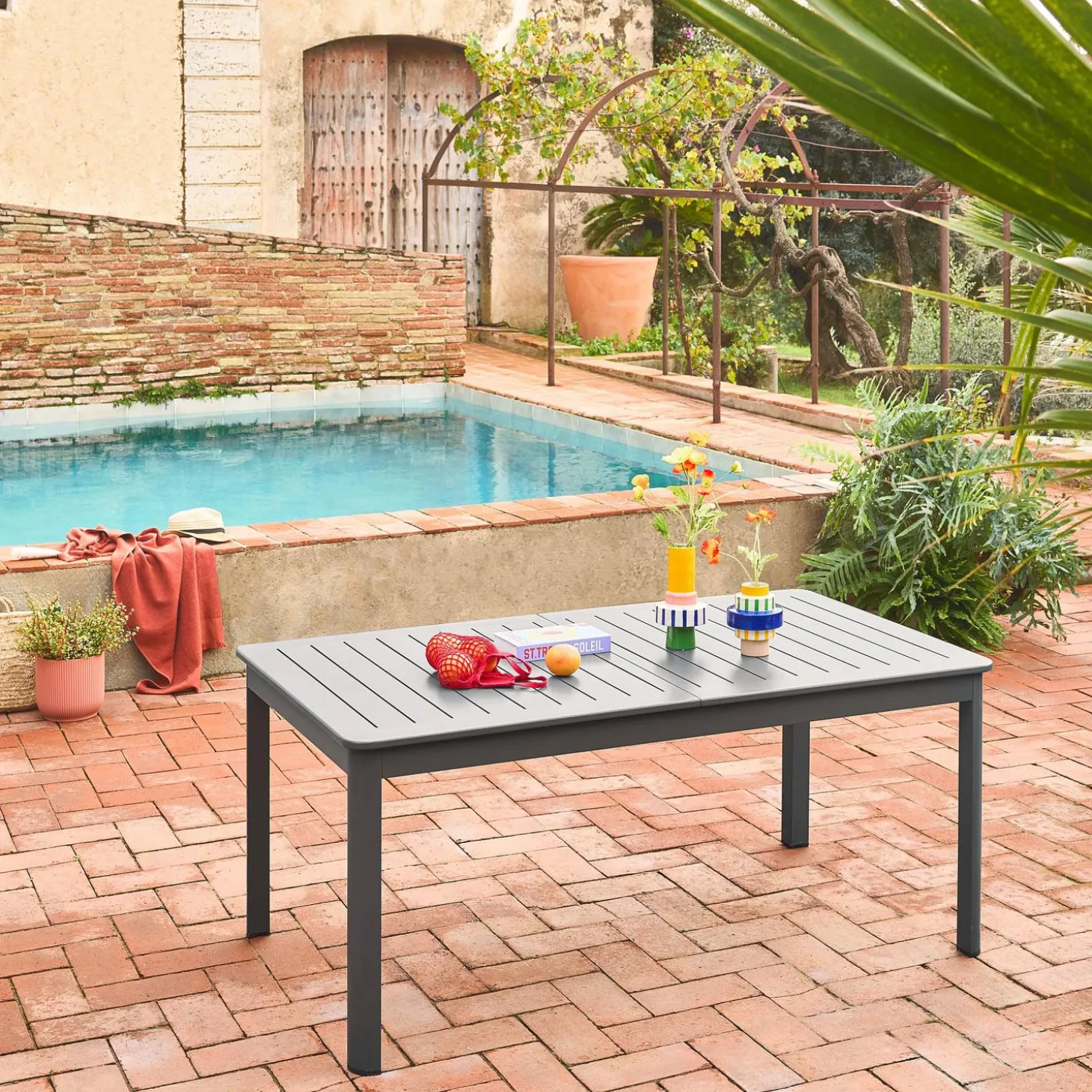 Mesa de jardín extensible de aluminio de 8 plazas