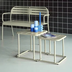 Mesa nido bistró cuadrada para exterior en acero