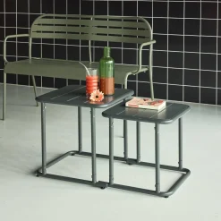 Mesa nido bistró cuadrada para exterior en acero