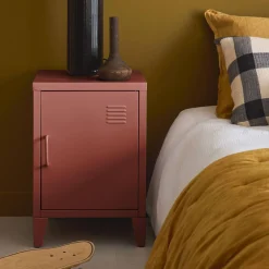 Mesita de estilo industrial con 1 puerta