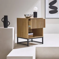 Mesita de noche contemporánea efecto madera estriada con 1 cajón