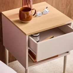 Mesita de noche de metal y decoración de madera 1 cajón