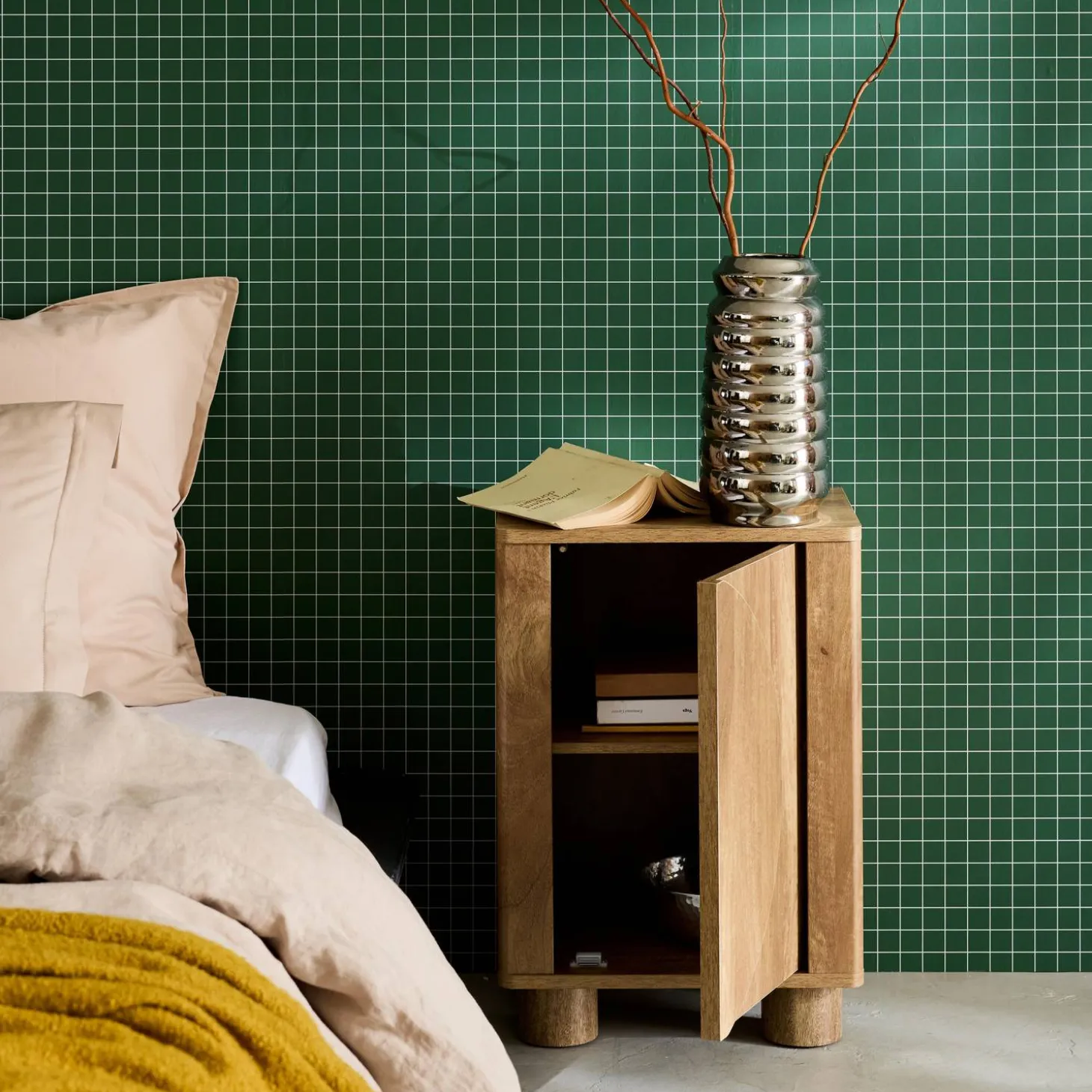 Mesita de noche efecto madera de mango con 1 puerta reversible, set de 2