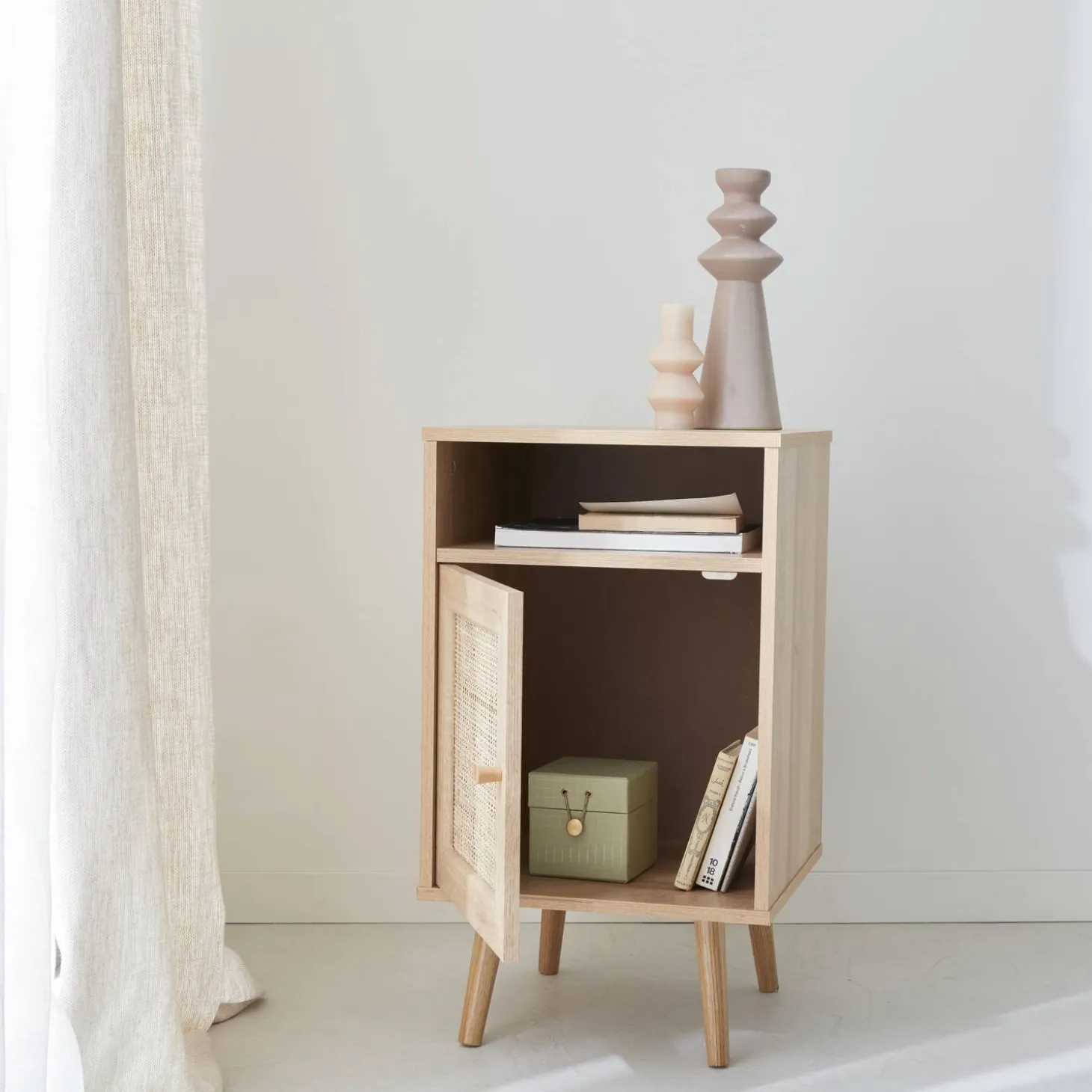 Mesita de noche escandinava con efecto madera y caña, set de 2