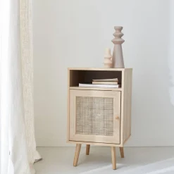Mesita de noche escandinava de efecto madera y caña